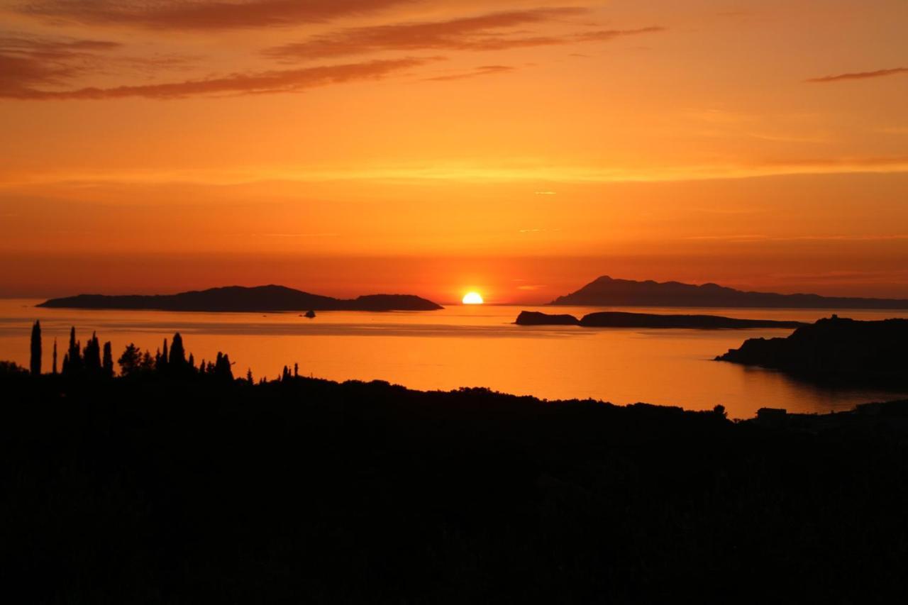 Sunset Sea View Villa 5 Αρίλλας Εξωτερικό φωτογραφία